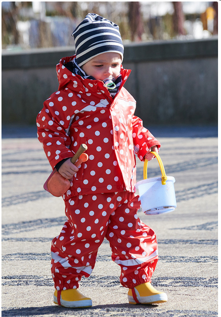 Kinder Regenbekleidung in tollen Streifen